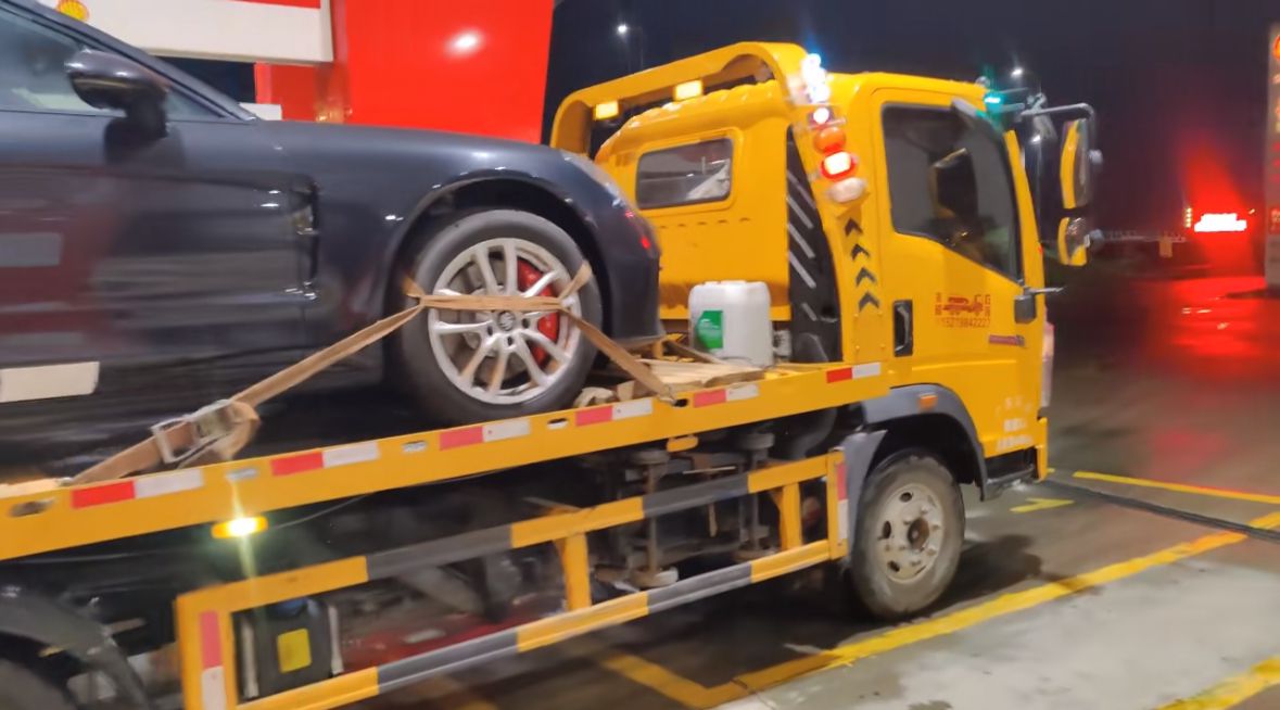 丽水行车途中遇到突发状况该如何呼叫道路救援？